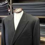 ダブルブレストの礼服の画像